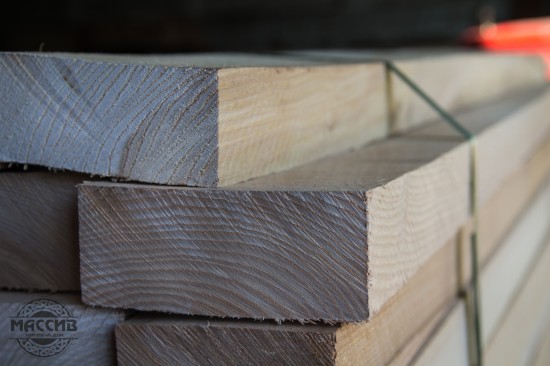Доска столярная. Ясень. Длина 0,4-0,9 м, толщина 30 мм.
