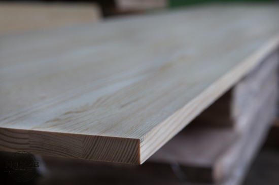 Подступенок для лестницы. Сосна АА 18*200*1200