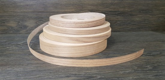 Кромка 19 мм из шпона Орех Американский (с клеем)